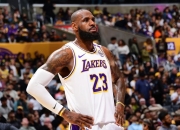 AYX-包含詹姆斯连续十二场比赛得分超过势不可挡，拜仁挑战极限！的词条