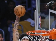 AYX-包含浓眉哥迎来七赛季高光表现，瑞士队球迷沸腾！的词条